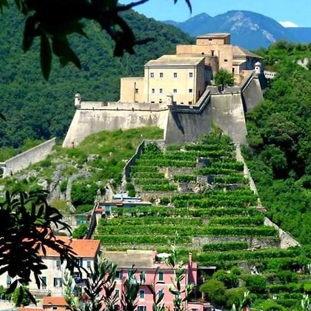Guardando Il Castello Apartment Finale Ligure Ngoại thất bức ảnh